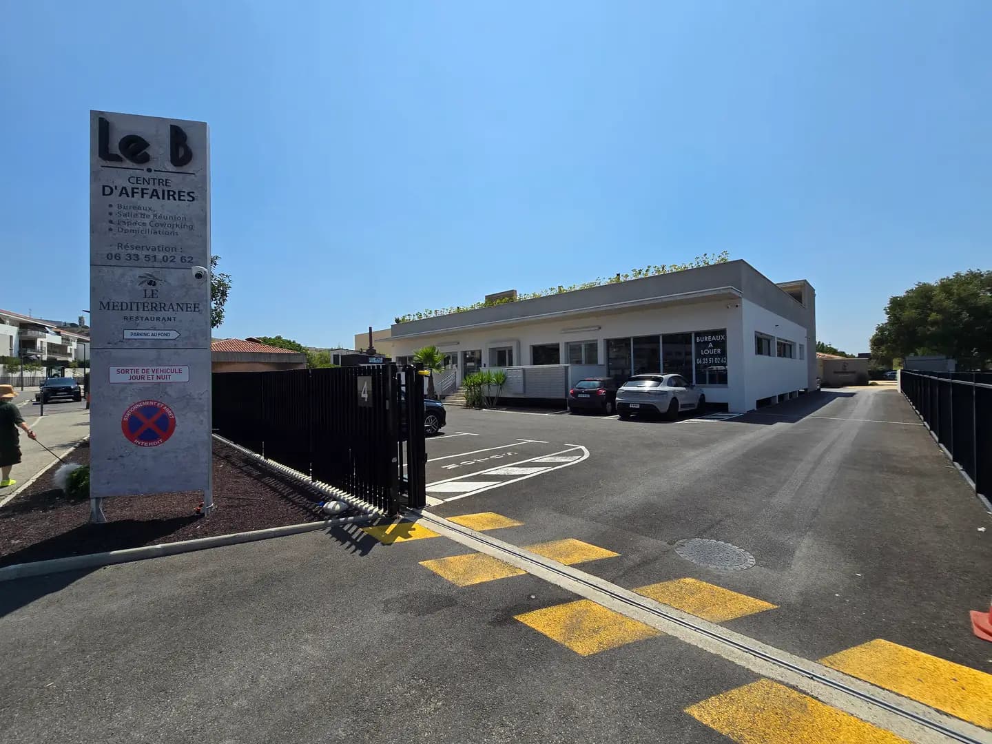 Parking du Centre d’affaires Le B à Vitrolles